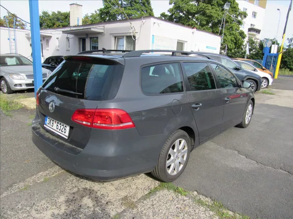 Volkswagen Passat 1,6 TDi 77kW Variant - foto 6