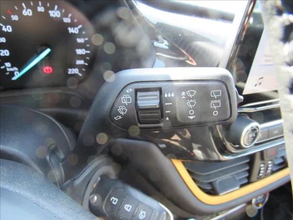 Ford Fiesta 1,0 EcoBoost 92kW Active - foto 23