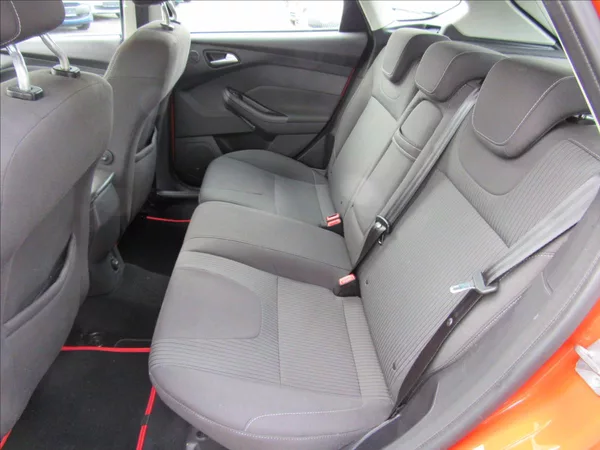 Ford Focus 1,0 EcoBoost 92kW - foto 10
