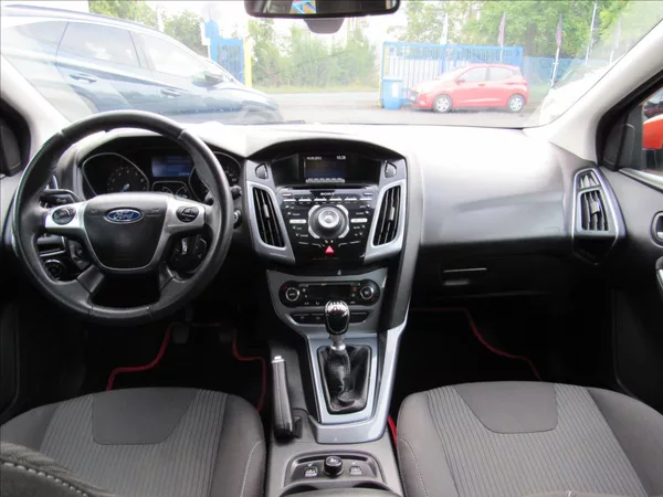 Ford Focus 1,0 EcoBoost 92kW - foto 11