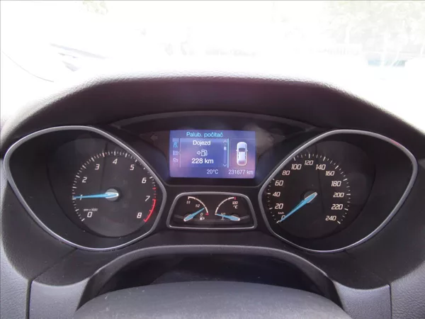 Ford Focus 1,0 EcoBoost 92kW - foto 13