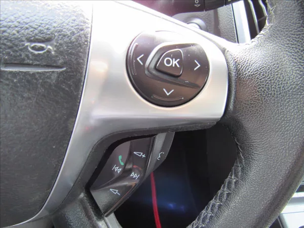 Ford Focus 1,0 EcoBoost 92kW - foto 19
