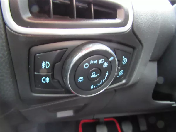 Ford Focus 1,0 EcoBoost 92kW - foto 23