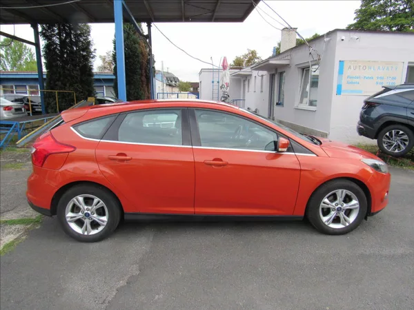 Ford Focus 1,0 EcoBoost 92kW - foto 8