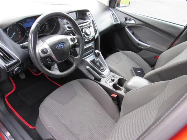 Ford Focus 1,0 EcoBoost 92kW - foto 9
