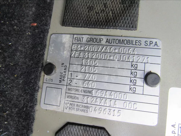 Fiat 500 1,2 i City 51 KW - foto 26