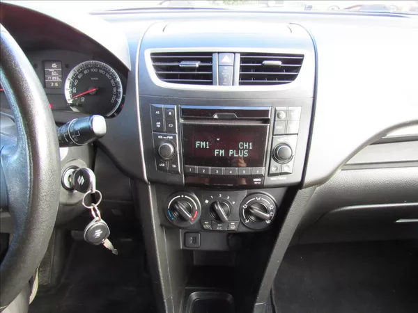 Suzuki Swift 1,2 i 69kW 4x4 - foto 15