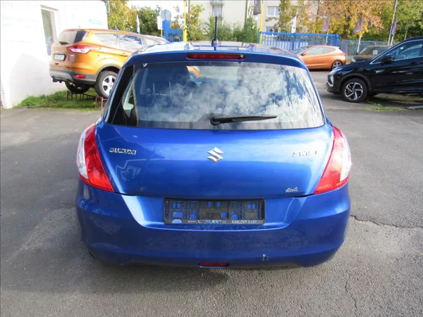 Suzuki Swift 1,2 i 69kW 4x4 - foto 5