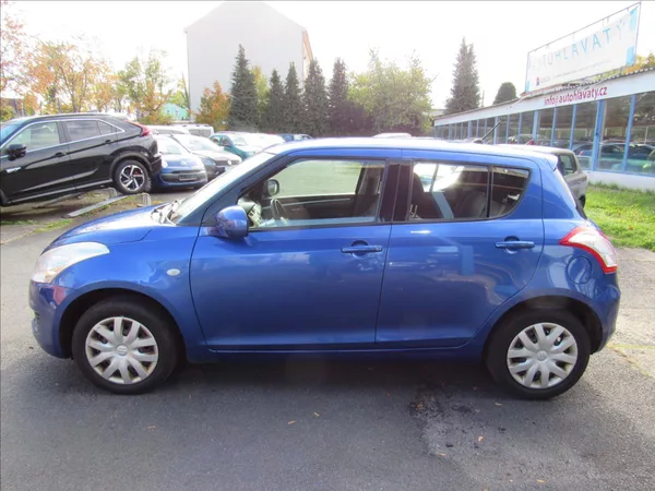 Suzuki Swift 1,2 i 69kW 4x4 - foto 7