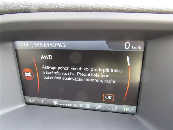 Volvo V60 2,4 D6 AWD Plug-in Hybrid - foto 20