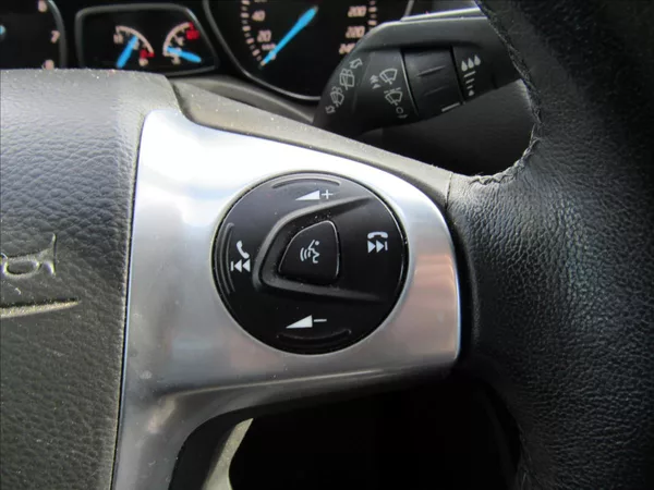 Ford Kuga 1,5 110kW 4x2 - foto 21