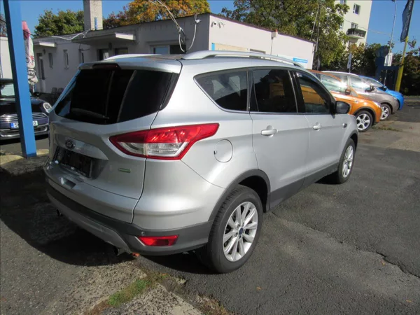 Ford Kuga 1,5 110kW 4x2 - foto 6