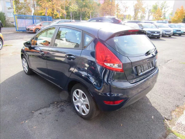 Ford Fiesta 1,3 i 60kW - foto 4