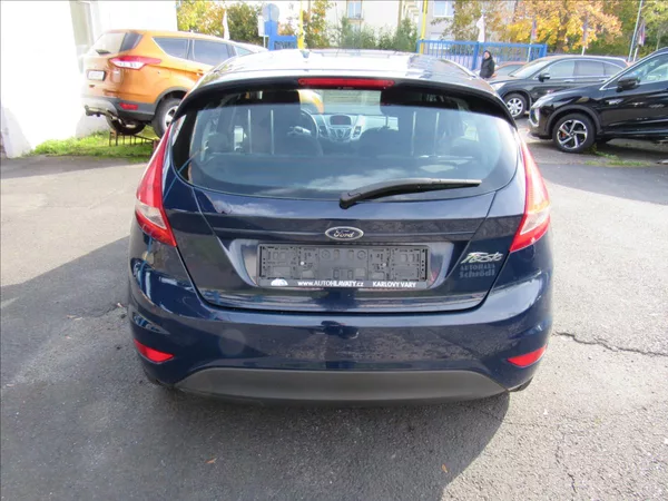Ford Fiesta 1,3 i 60kW - foto 5
