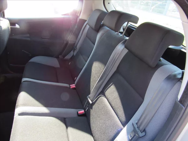 Peugeot 207 1,4 i 70kW - foto 10