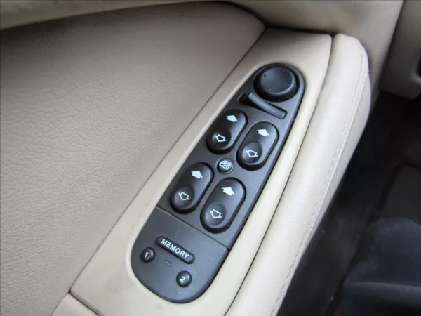 Jaguar S-Type 3,0 i Exclusive 175 KW - foto 24