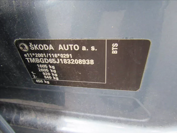 Škoda Fabia 1,6 i 77kW Combi Ambiente - foto 24