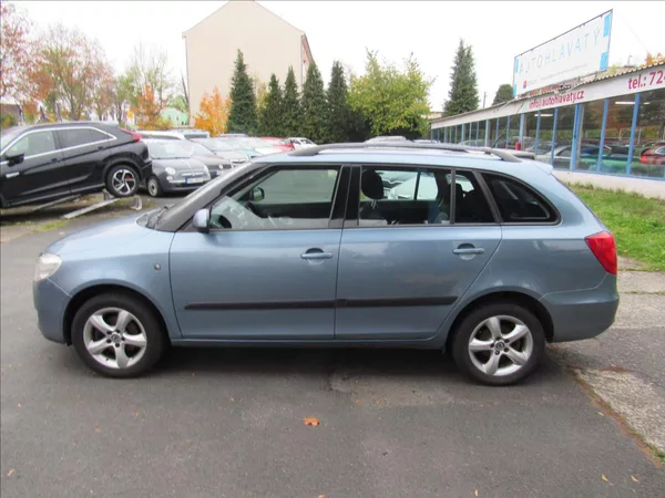 Škoda Fabia 1,6 i 77kW Combi Ambiente - foto 7