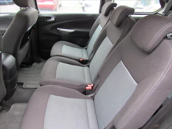 Ford Galaxy 2,0 i Comfort 107KW 7 Míst - foto 10