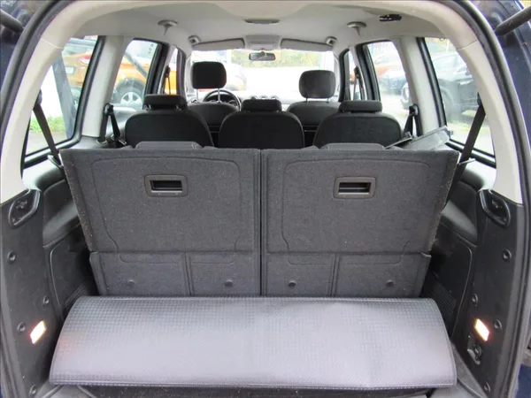 Ford Galaxy 2,0 i Comfort 107KW 7 Míst - foto 25