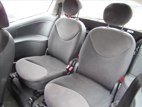 Citroën C2 1,1 i 44kW - foto 10