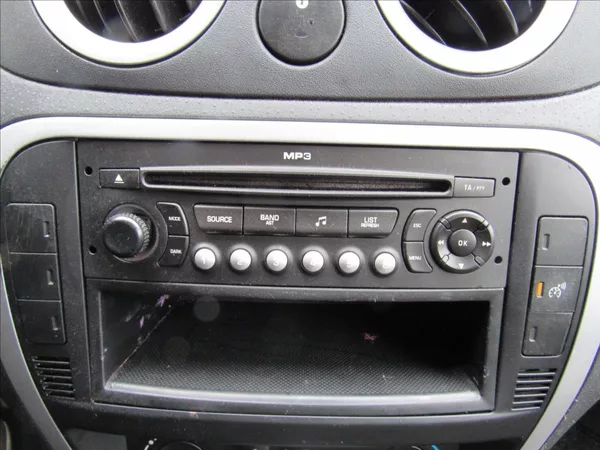 Citroën C2 1,1 i 44kW - foto 15