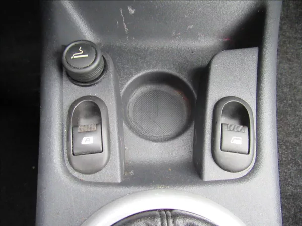 Citroën C2 1,1 i 44kW - foto 17