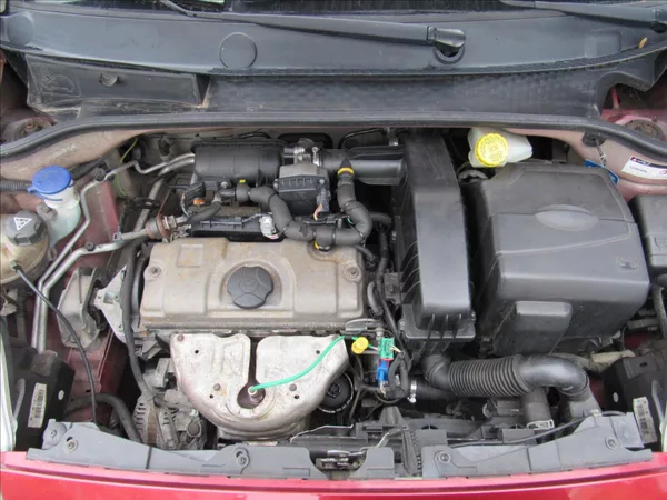Citroën C2 1,1 i 44kW - foto 23