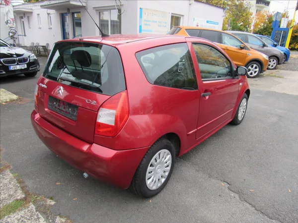 Citroën C2 1,1 i 44kW - foto 4