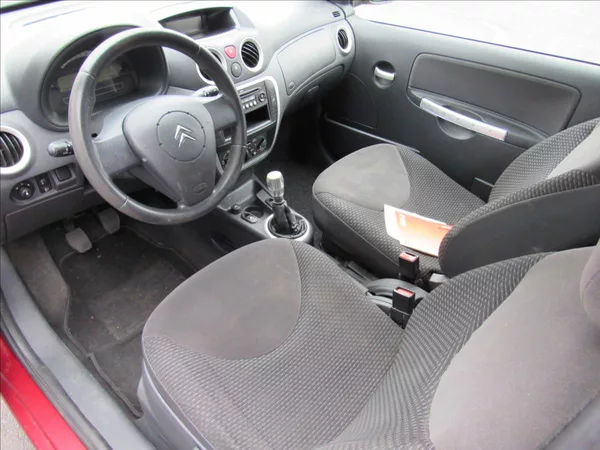 Citroën C2 1,1 i 44kW - foto 9