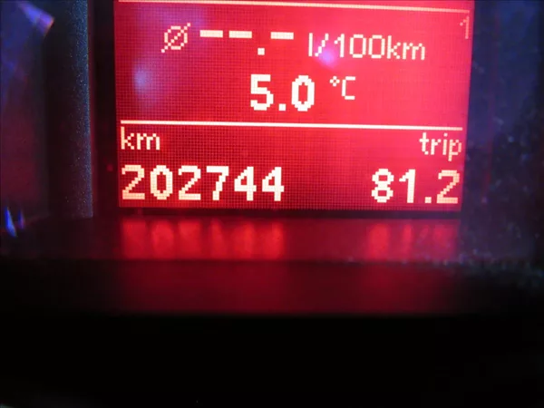 Volkswagen Golf 2,0 i GT 147KW Remus - foto 12