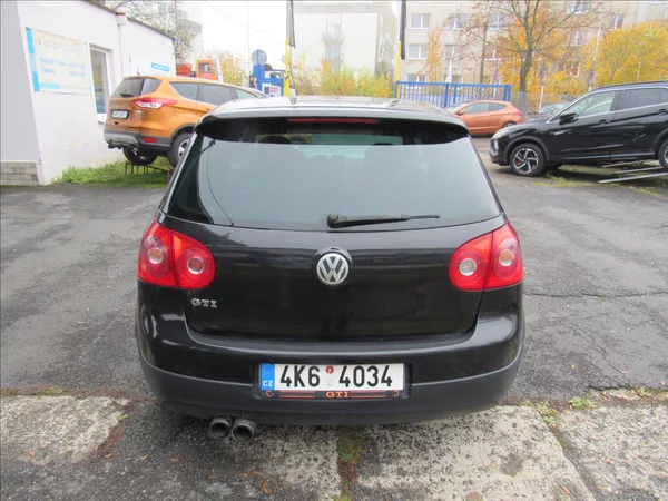 Volkswagen Golf 2,0 i GT 147KW Remus - foto 5
