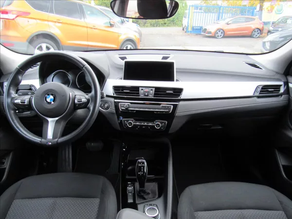 BMW X2 1,5 T sDrive 18I 103kW - foto 11
