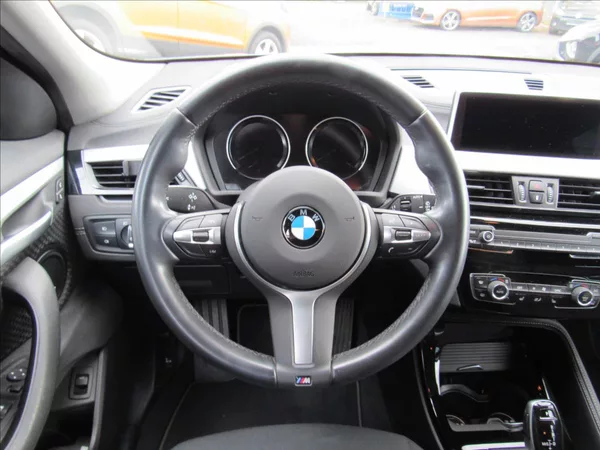 BMW X2 1,5 T sDrive 18I 103kW - foto 12