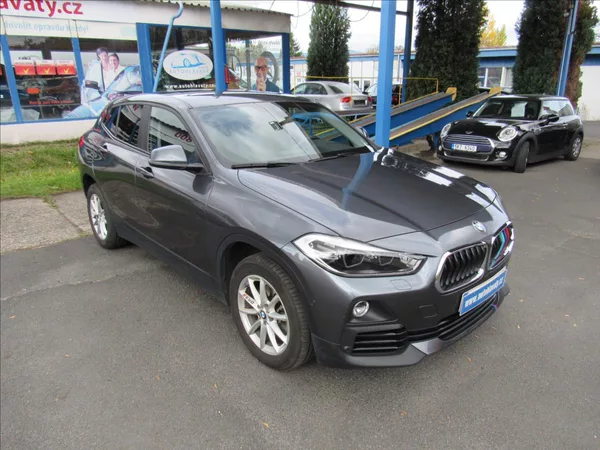 BMW X2 1,5 T sDrive 18I 103kW - foto 3