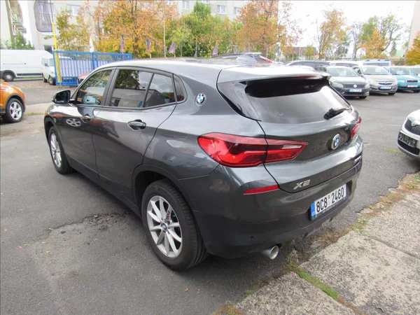 BMW X2 1,5 T sDrive 18I 103kW - foto 4