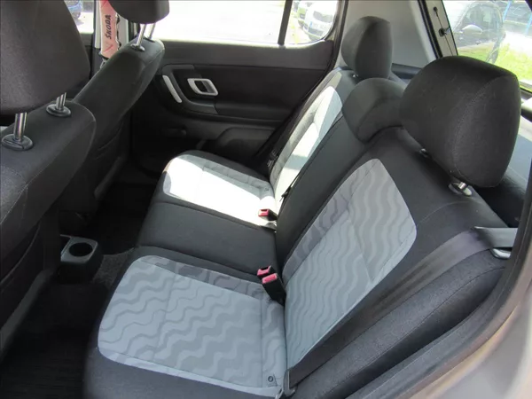 Škoda Fabia 1,2 HTP 44KW Ambiente - foto 10