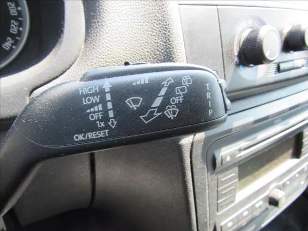 Škoda Fabia 1,2 HTP 44KW Ambiente - foto 18