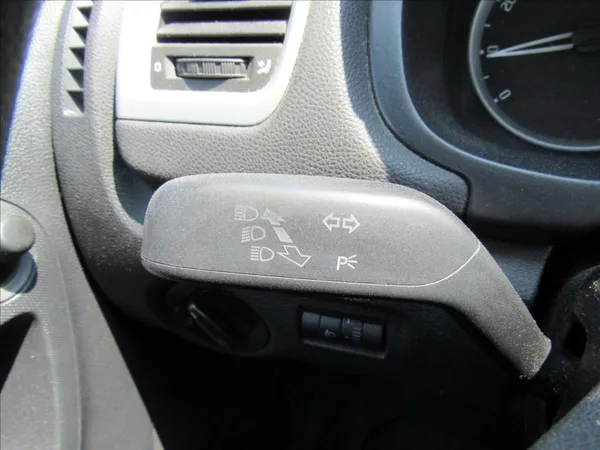 Škoda Fabia 1,2 HTP 44KW Ambiente - foto 19