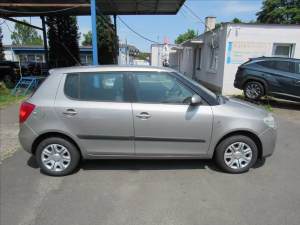 Škoda Fabia 1,2 HTP 44KW Ambiente - foto 8