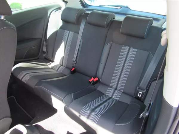 Volkswagen Polo 1,6 TDI 66kW Match - foto 10