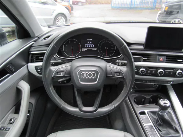 Audi A4 2,0 TDI 110kW Sedan - foto 12