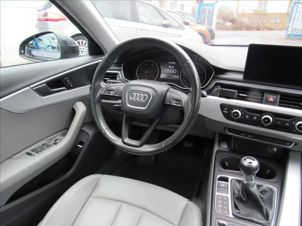 Audi A4 2,0 TDI 110kW Sedan - foto 13