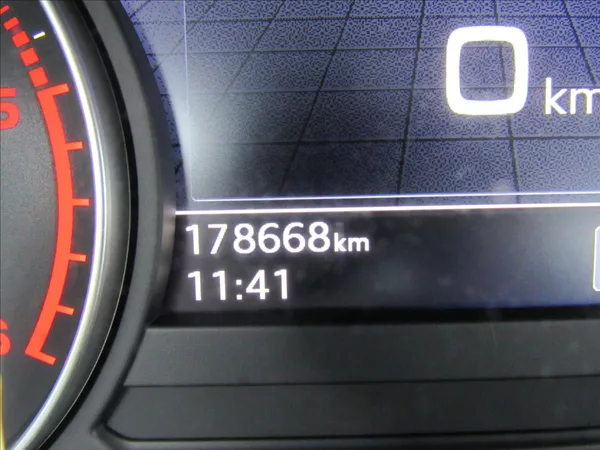 Audi A4 2,0 TDI 110kW Sedan - foto 15