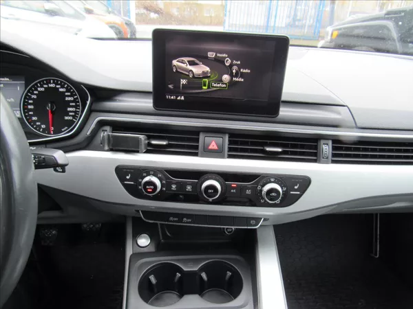 Audi A4 2,0 TDI 110kW Sedan - foto 16