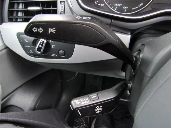 Audi A4 2,0 TDI 110kW Sedan - foto 25