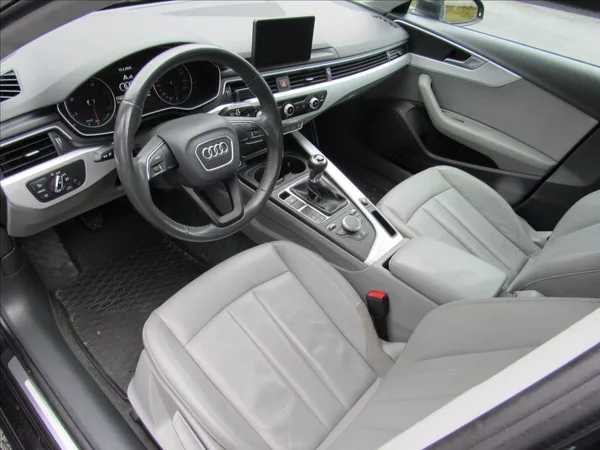 Audi A4 2,0 TDI 110kW Sedan - foto 9