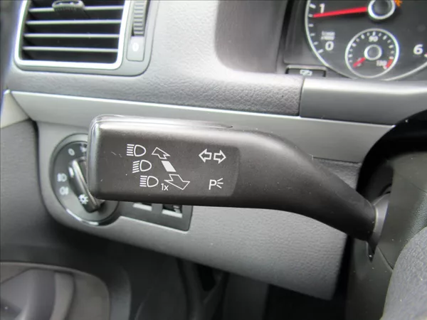 Volkswagen Touran 2,0 TDI 103kW DSG - foto 20