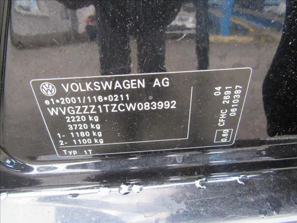 Volkswagen Touran 2,0 TDI 103kW DSG - foto 24