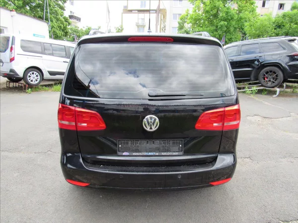 Volkswagen Touran 2,0 TDI 103kW DSG - foto 5